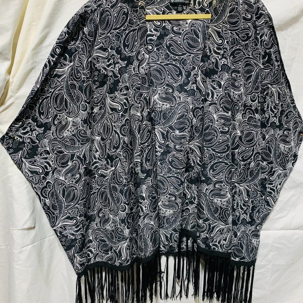 Signature Studio Cape Black & White Print  Size 2x